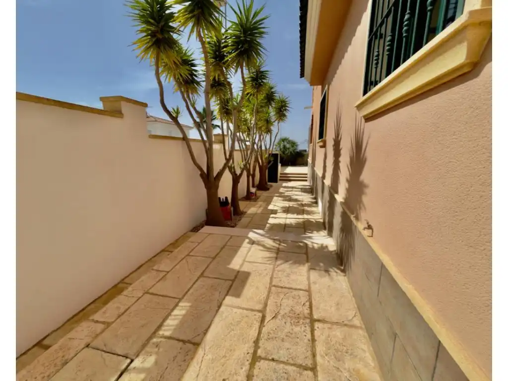 Casa o xalet en venda en Rojales amb Jardí privat, Terrassa i Moblat