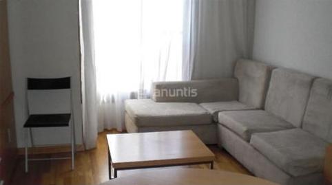 Foto 3 de Piso de alquiler en Calle de Campezo, Rejas,  Madrid Capital