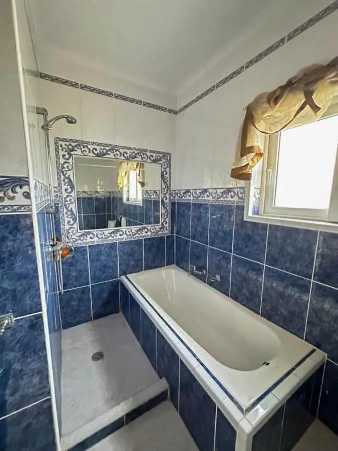 Baño de Finca rústica en venta en Los Montesinos con Jardín privado, Piscina y Amueblado