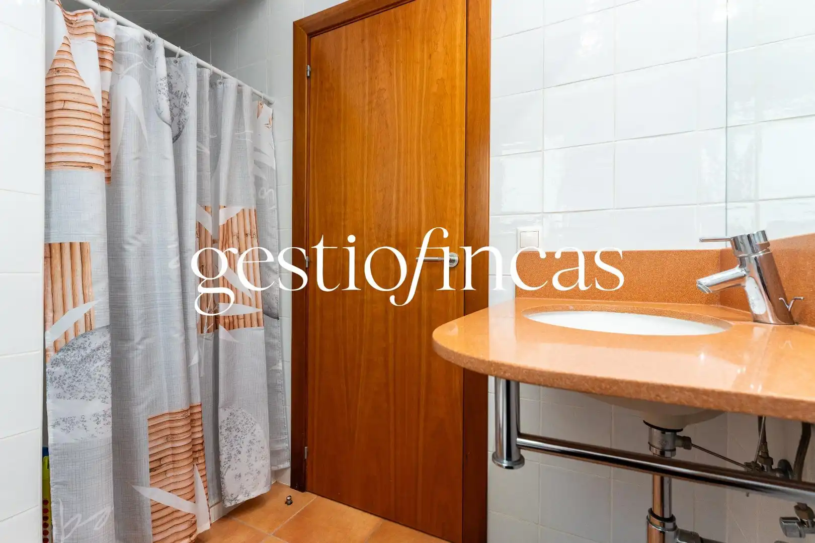 Bathroom of Houses for sale in Pratdip  with Air Conditioner, Heating and Private garden