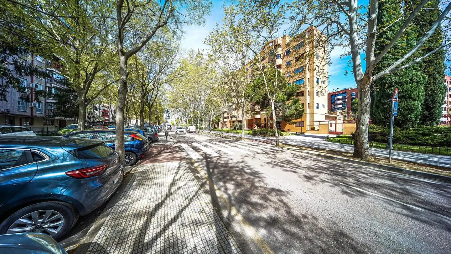 Vista exterior de Planta baja en venta en Alcorcón con Aire acondicionado y Calefacción