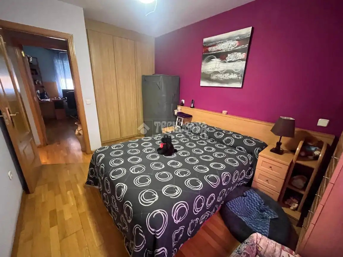 Habitación de Piso en venta en Humanes de Madrid con Calefacción, Trastero y Balcón