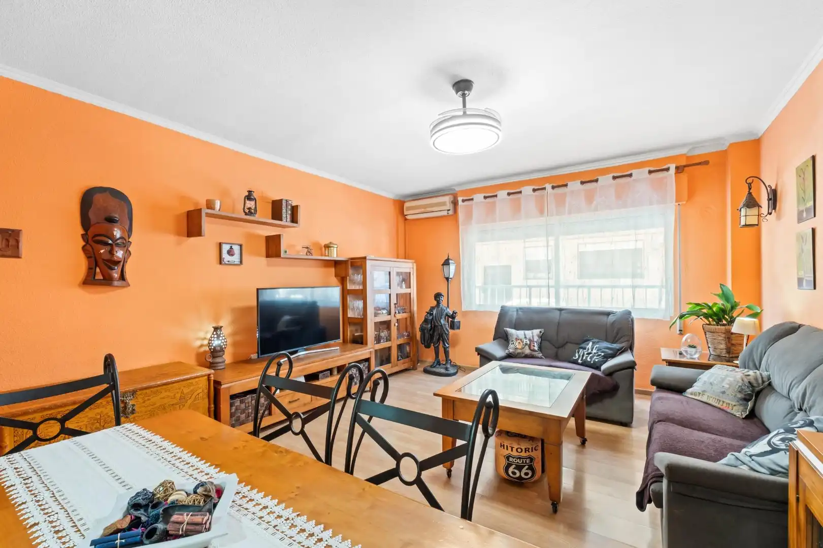 Sala de estar de Planta baja en venta en El Campello con Aire acondicionado, Terraza y Trastero