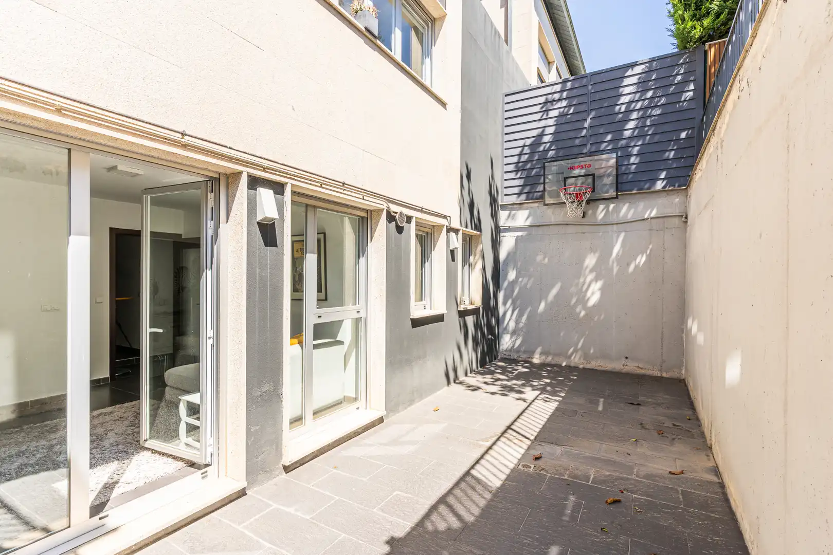 Exterior view of Detached homes for sale in Las Rozas de Madrid  with Air Conditioner, Heating and Private garden