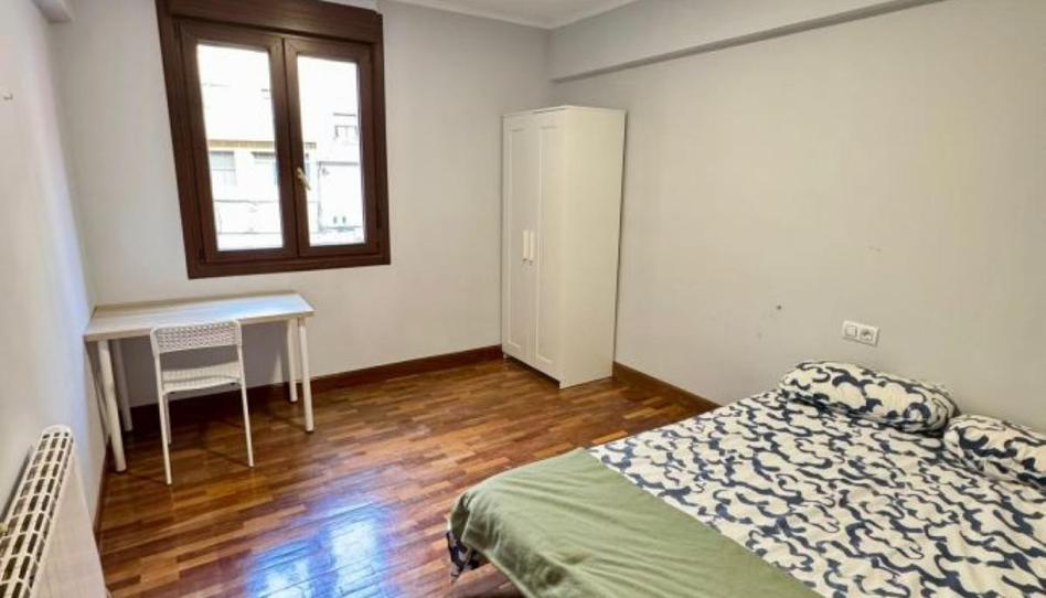 Foto 1 de Apartament per a compartir a Barrio de Uribarri, Bizkaia