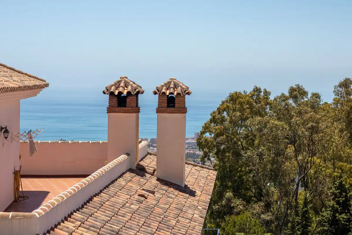 Vista exterior de Casa adosada en venda en Mijas amb Aire condicionat, Terrassa i Traster