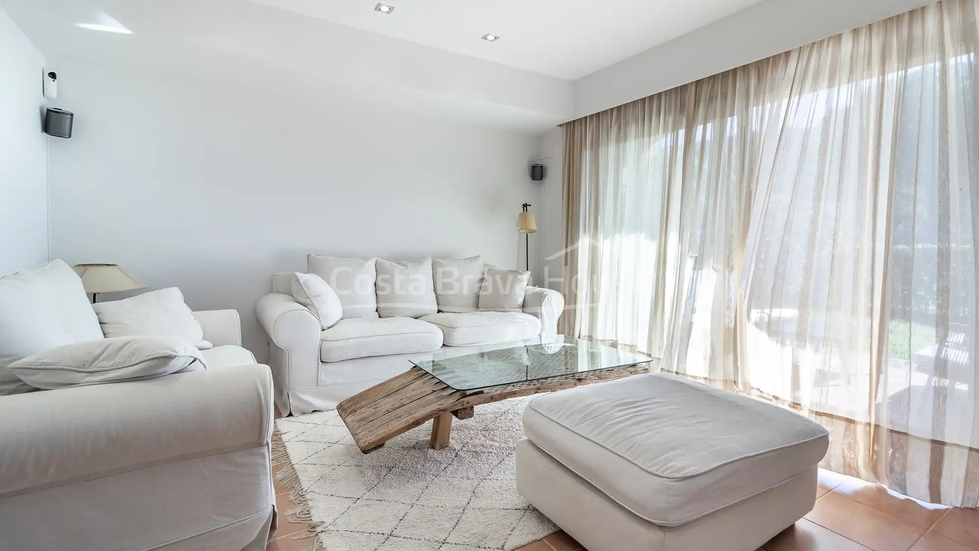 Sala d'estar de Casa o xalet en venda en Palafrugell amb Aire condicionat, Calefacció i Jardí privat