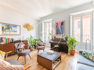 Piso con balcón en venta en C. de Pelayo