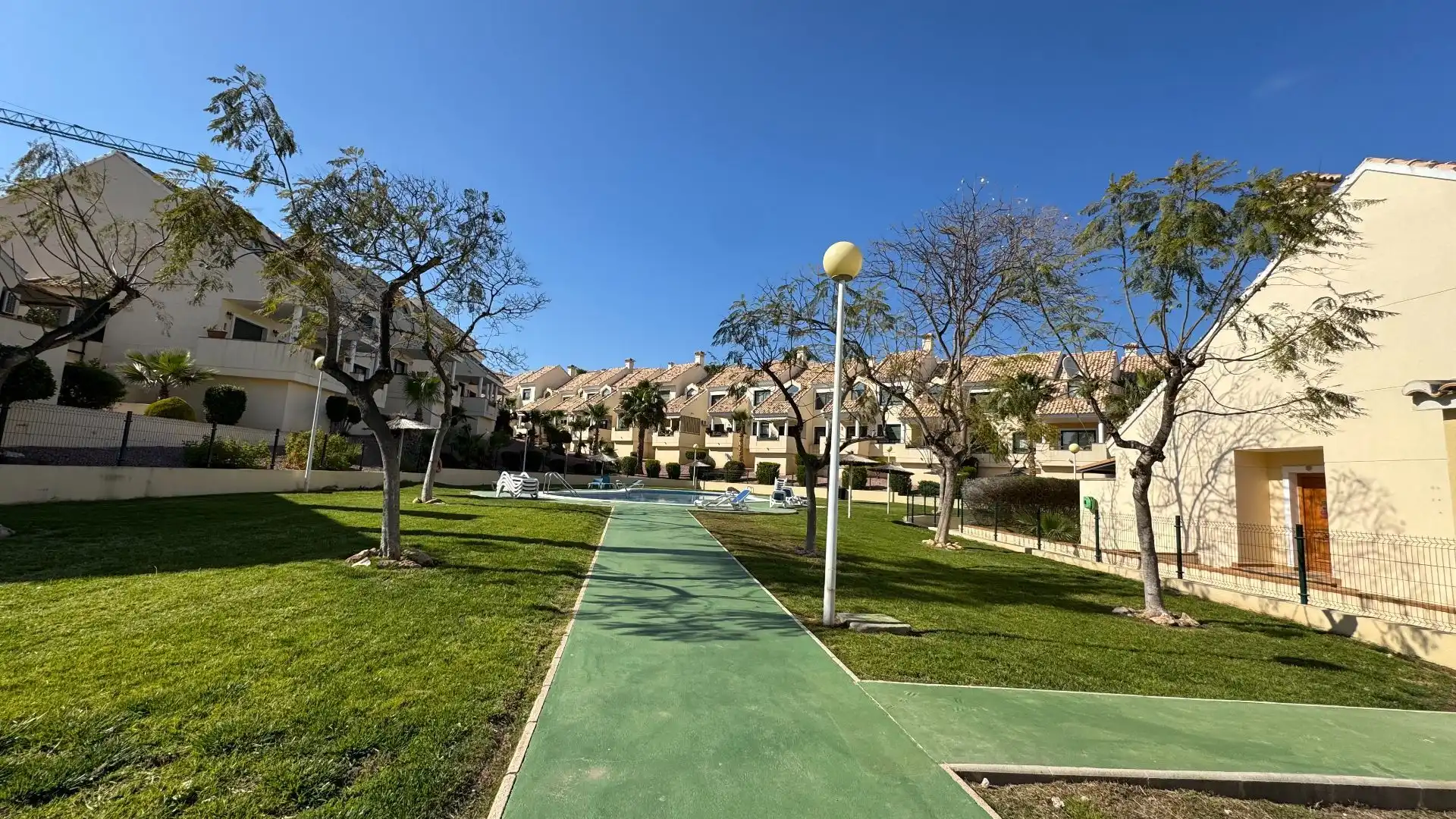 Vista exterior de Apartament en venda en Orihuela amb Terrassa i Piscina comunitària