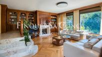 Sala d'estar de Casa o xalet en venda en Castell-Platja d'Aro amb Aire condicionat, Terrassa i Piscina