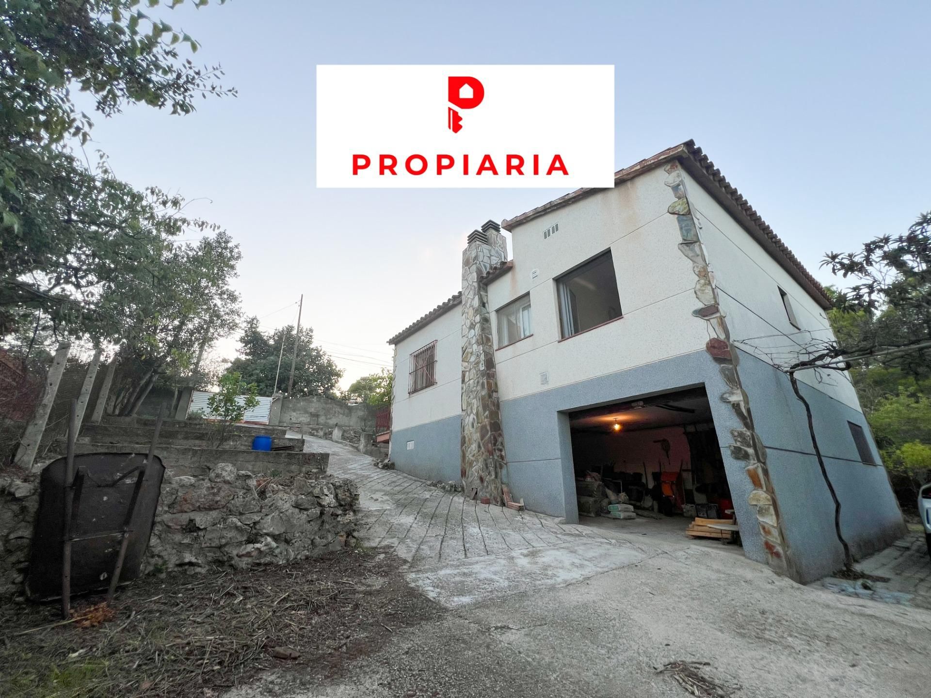 Vista exterior de Casa o xalet en venda en Vallirana amb Calefacció, Jardí privat i Terrassa