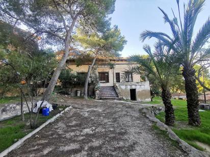 Vista exterior de Casa o xalet en venda en Alicante / Alacant amb Jardí privat i Terrassa