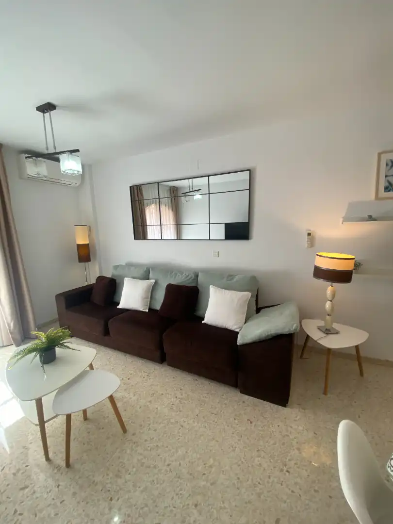 Sala d'estar de Pis de lloguer en Málaga amb Aire condicionat, Moblat i Forn