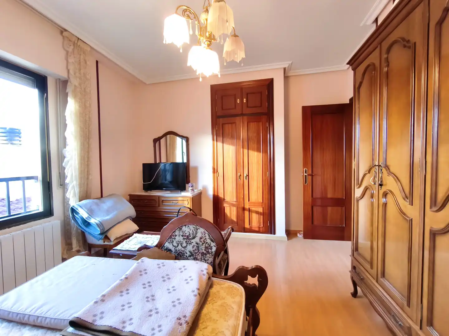 Bedroom of Houses for sale in Lanciego / Lantziego  with Heating, Terrace and Balcony