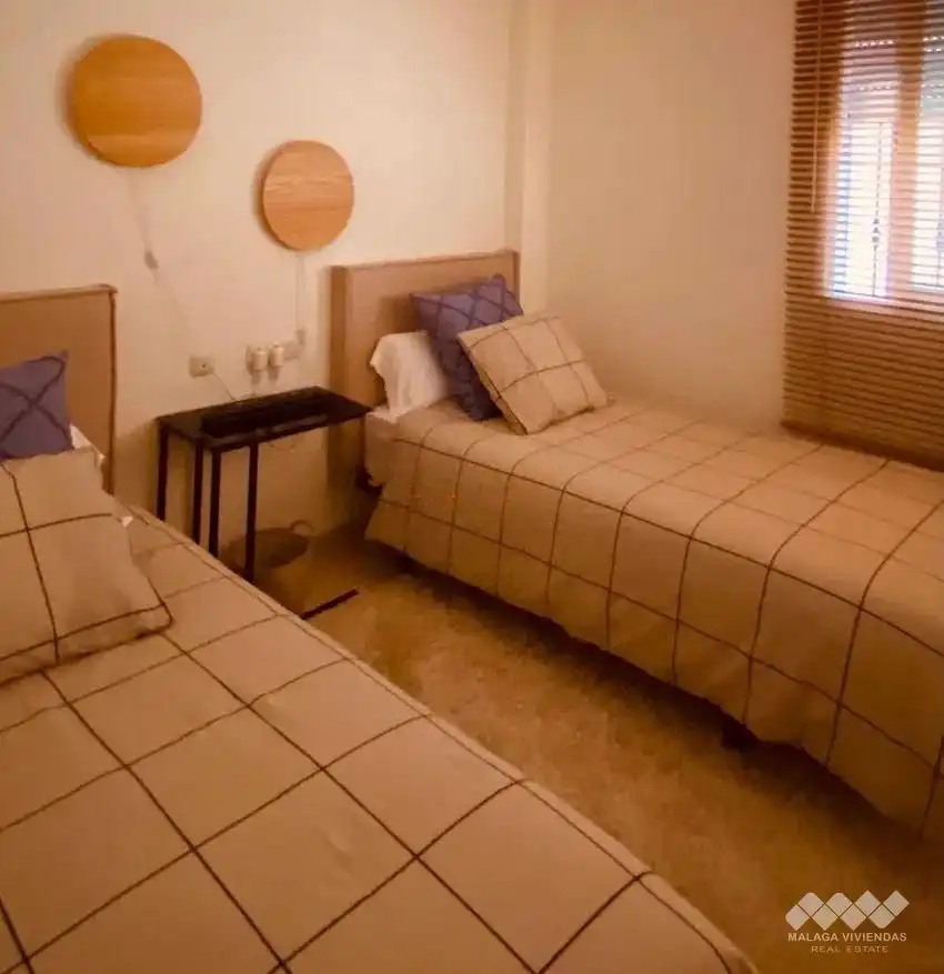 Bedroom of Flat for sale in Marbella  with Air Conditioner, Terrace and Community pool