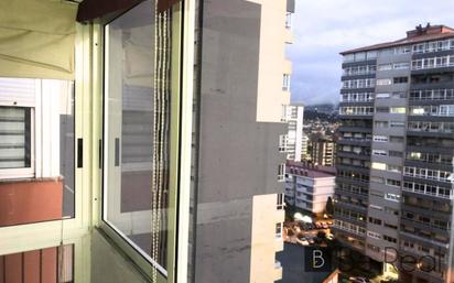 Schlafzimmer von Wohnung zum verkauf in Vigo  mit Balkon