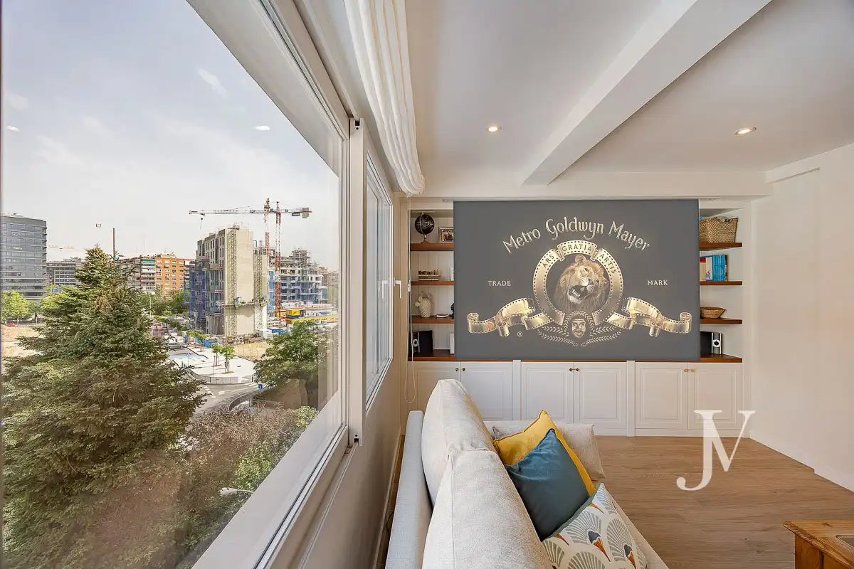 Sala d'estar de Pis en venda en Madrid amb Aire condicionat, Calefacció i Terrassa