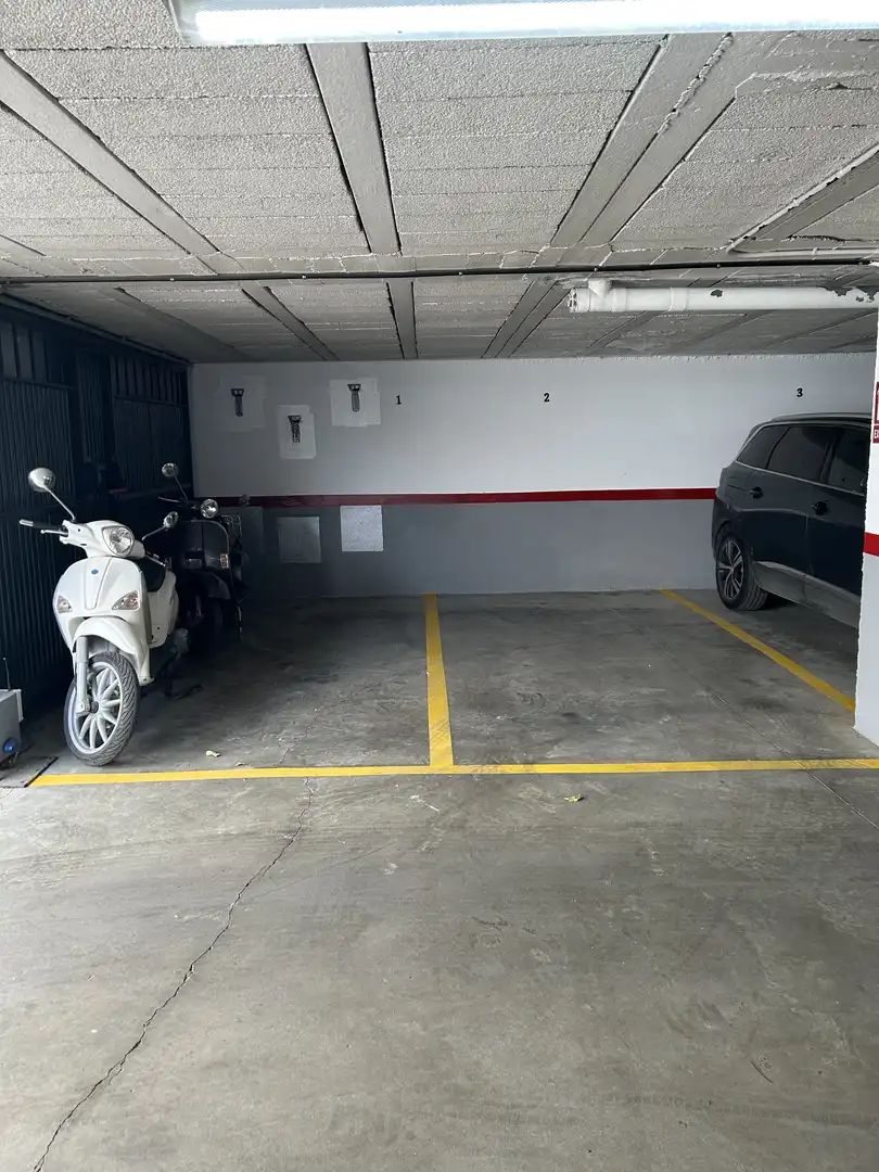 Aparcament de Garatge en venda en Utrera