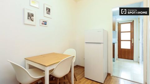 Piso de 2 habitaciones en alquiler en Sant Antoni, Barcelona., imatge 5