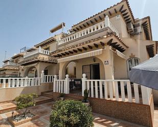 Exterior view of Single-family semi-detached for sale in Orihuela  with Air Conditioner, Private garden and Terrace