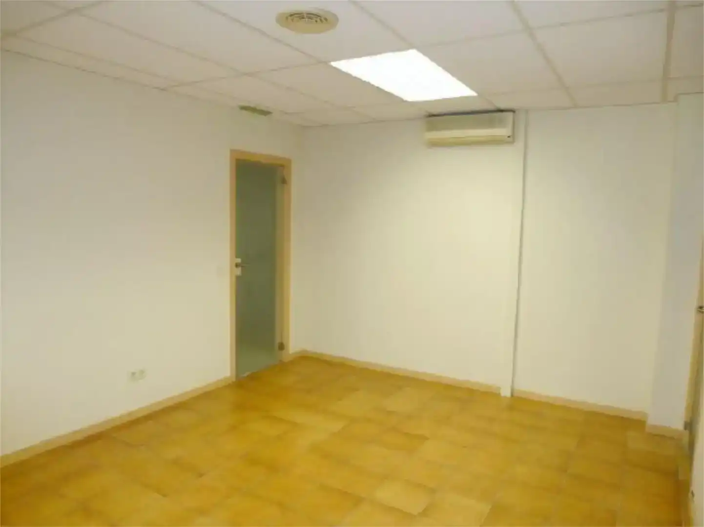 Oficina de lloguer en Parets del Vallès