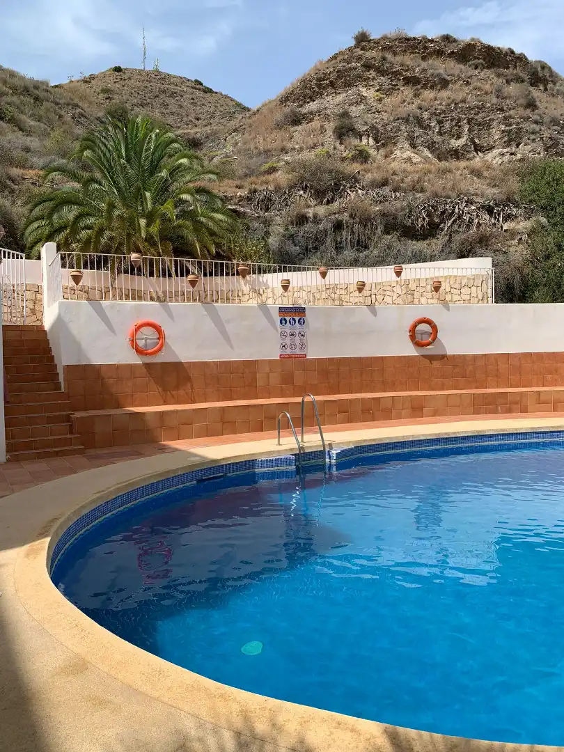 Piscina de Apartament de lloguer en Mojácar amb Aire condicionat, Calefacció i Terrassa