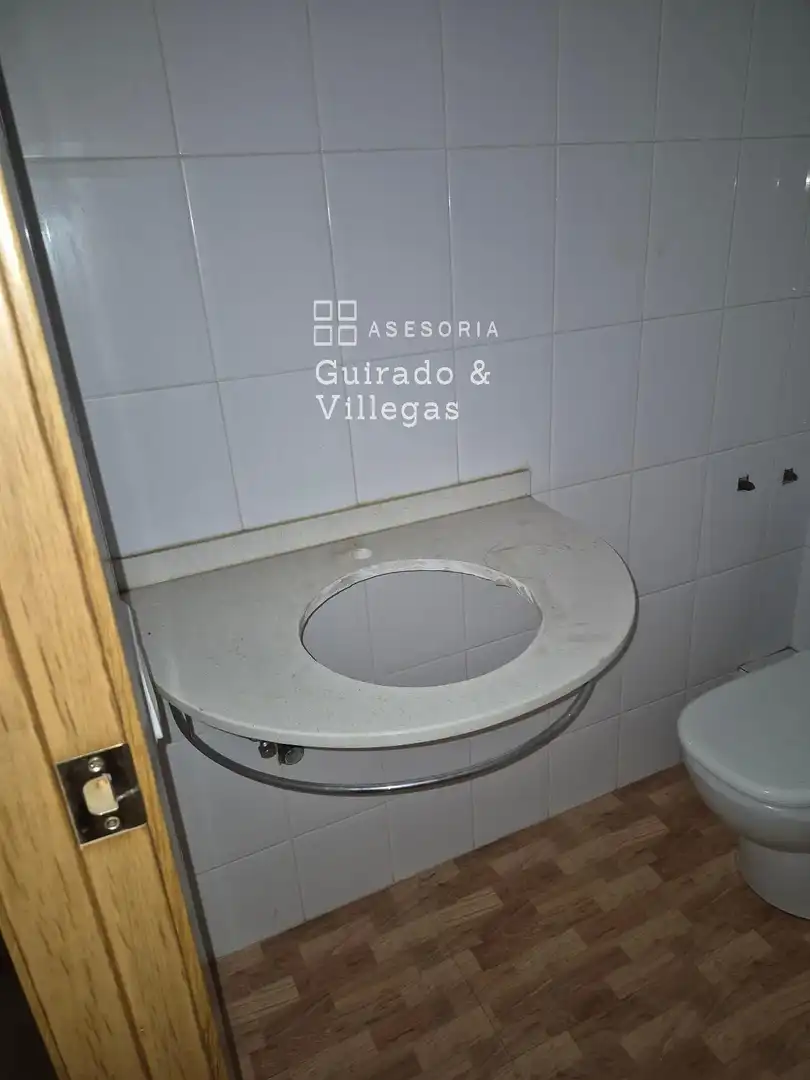 Baño de Dúplex en venta en Terrassa con Terraza y Alarma