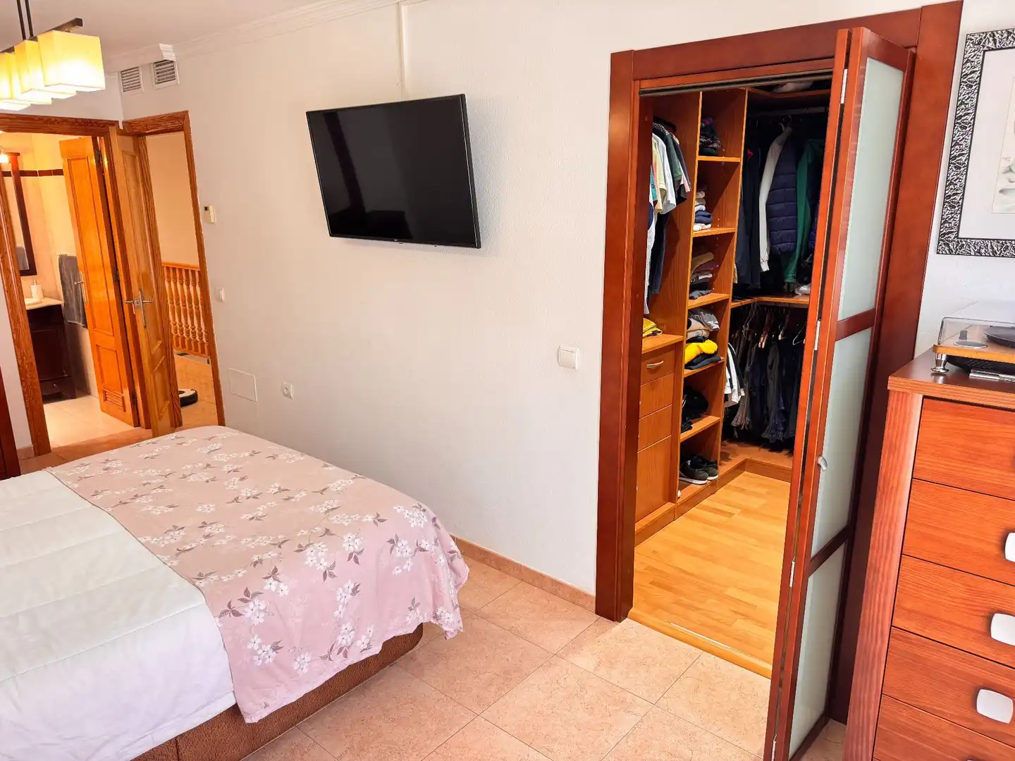 Dormitori de Casa adosada en venda en Roquetas de Mar amb Aire condicionat i Traster