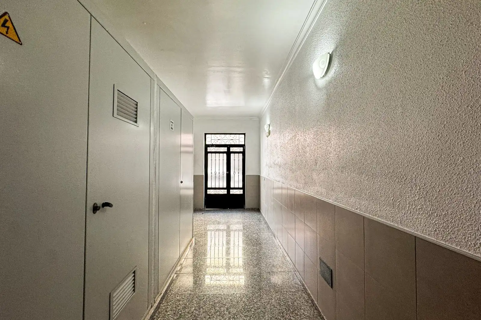 Piso en venta en Almería con Terraza y Trastero
