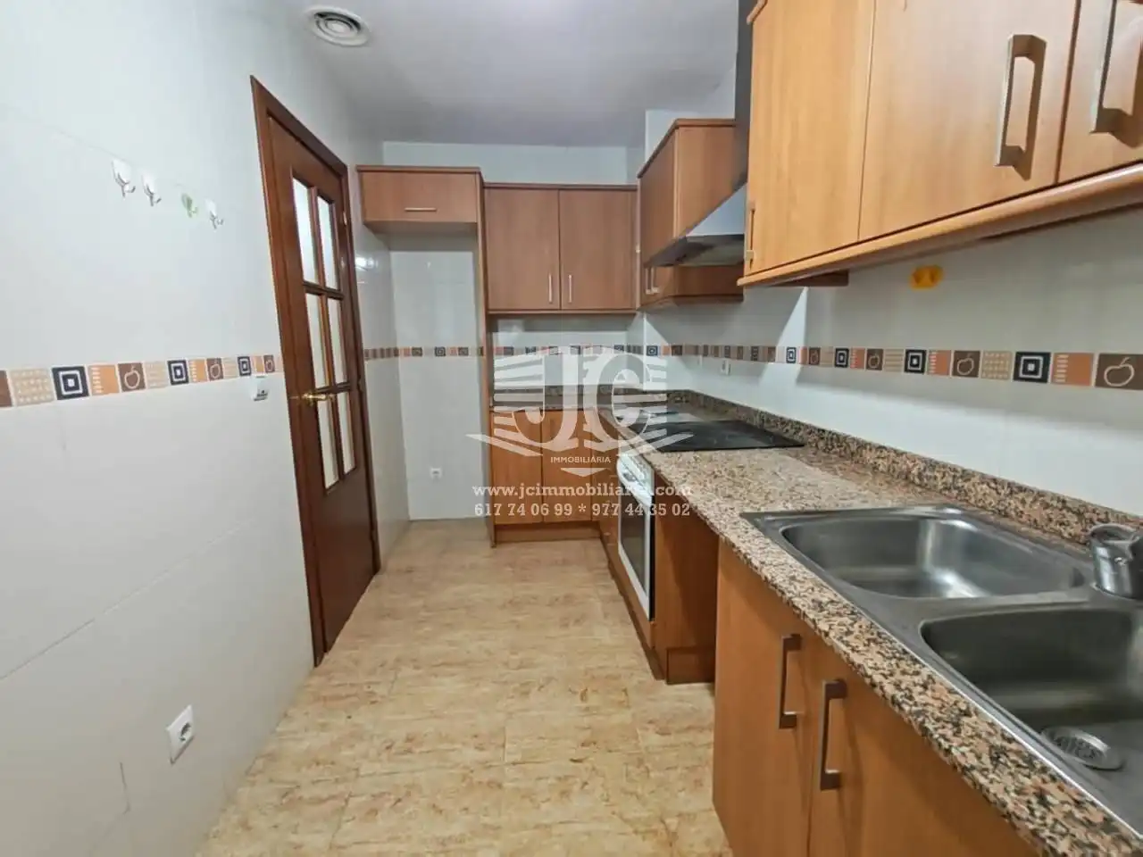 Cuina de Pis en venda en Tortosa amb Aire condicionat i Terrassa