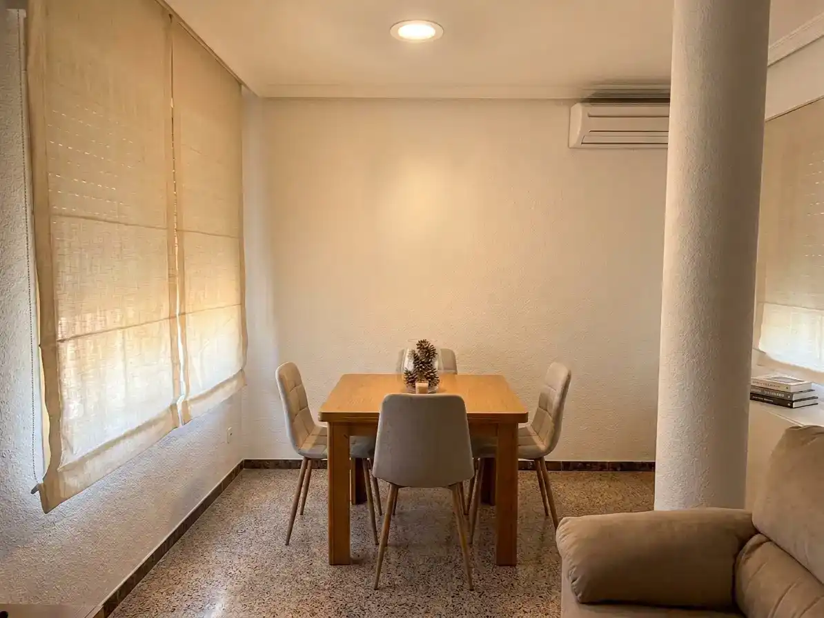Dining room of Flat for rent in Elche / Elx  with Air Conditioner, Furnished and Balcony