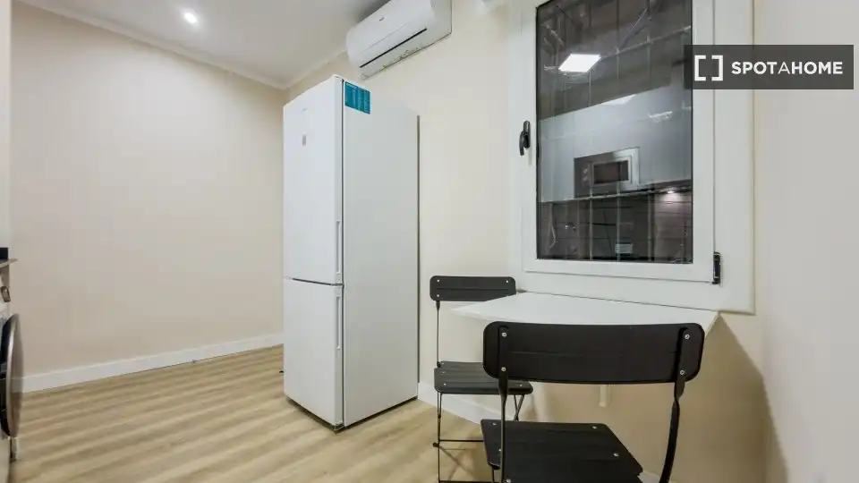 Kitchen of Flat for rent in Barcelona  with Air Conditioner, Heating and Furnished