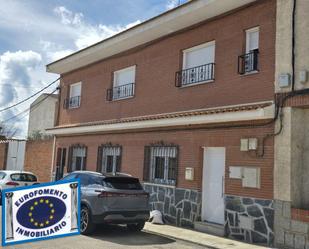 Vista exterior de Casa o xalet de lloguer en Yuncos amb Aire condicionat, Calefacció i Terrassa