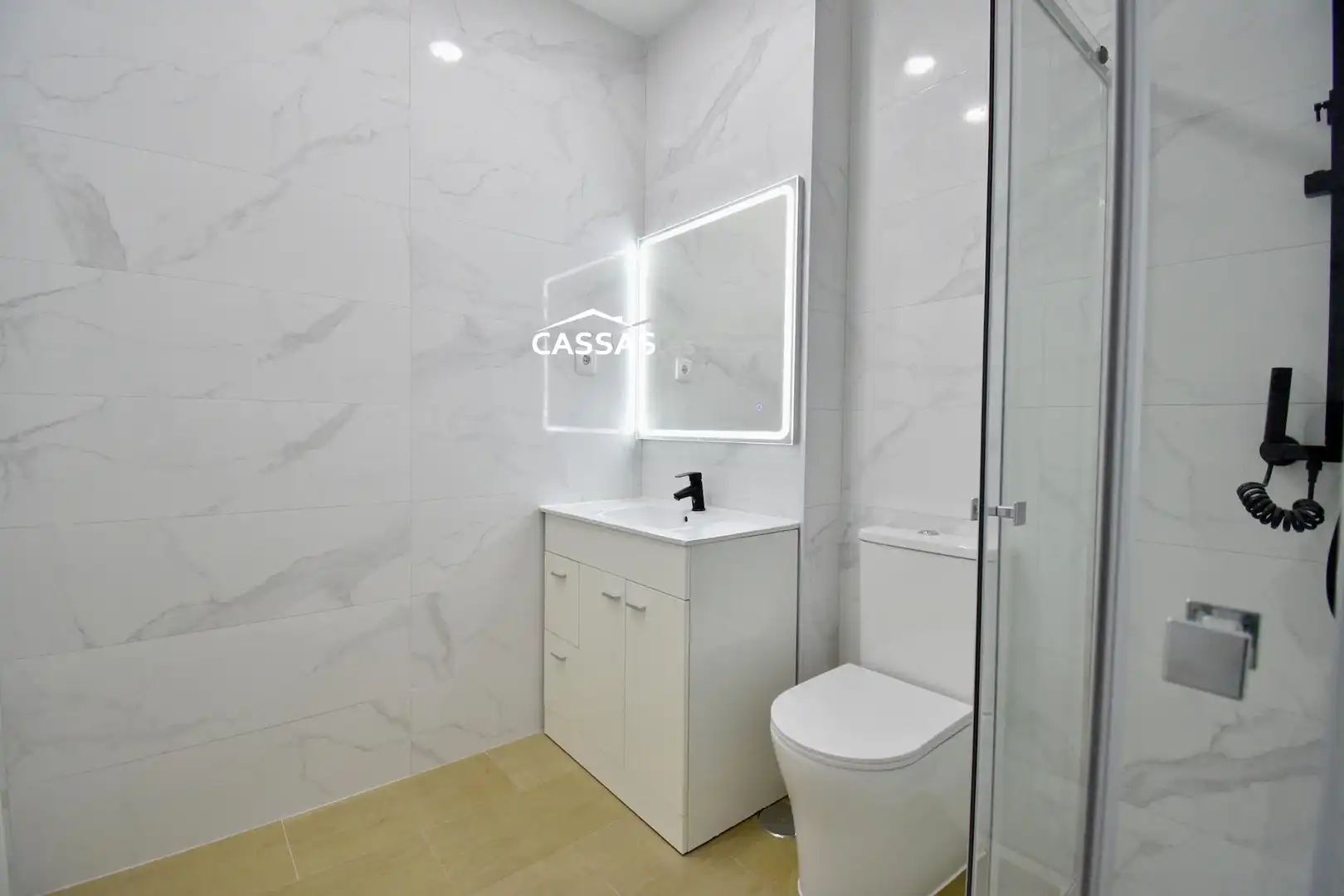 Bathroom of Flat for sale in Torrejón de Ardoz
