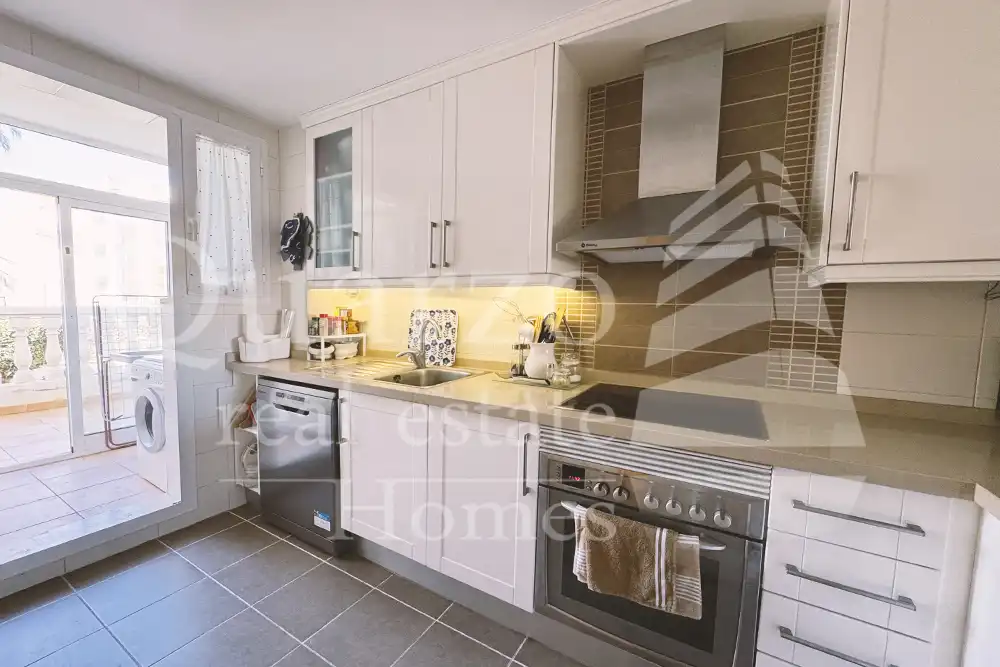 Cuina de Apartament en venda en Dénia amb Aire condicionat, Calefacció i Terrassa