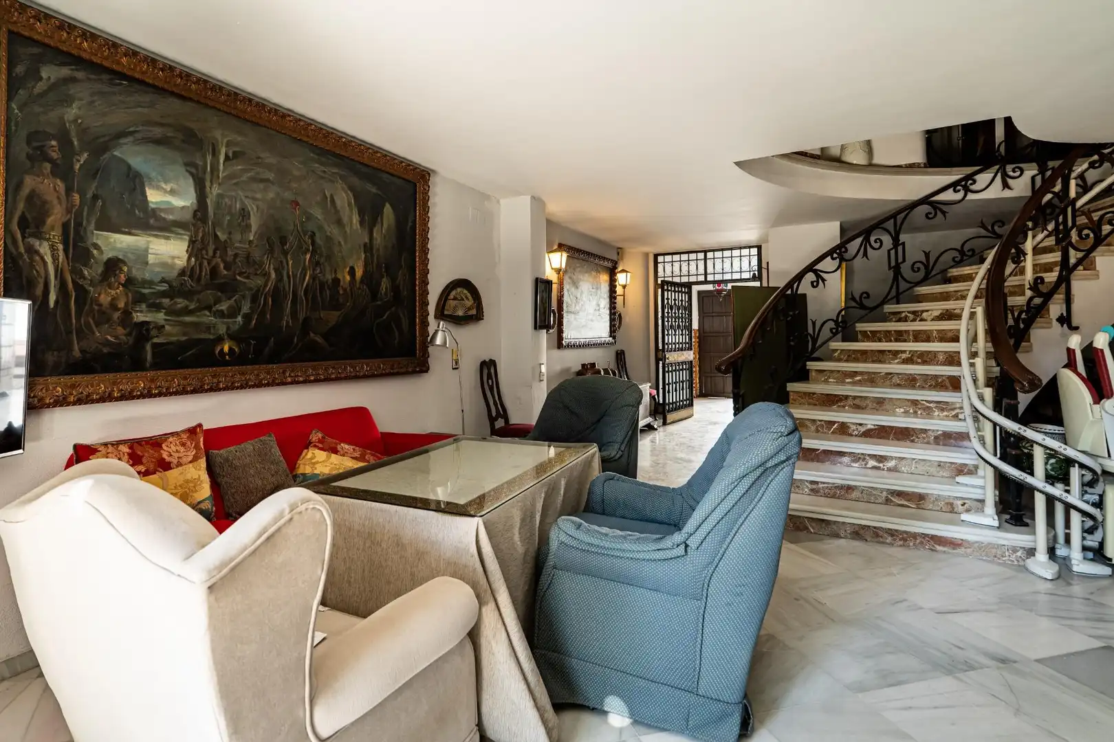 Sala d'estar de Casa o xalet en venda en Valencina de la Concepción amb Aire condicionat, Jardí privat i Piscina