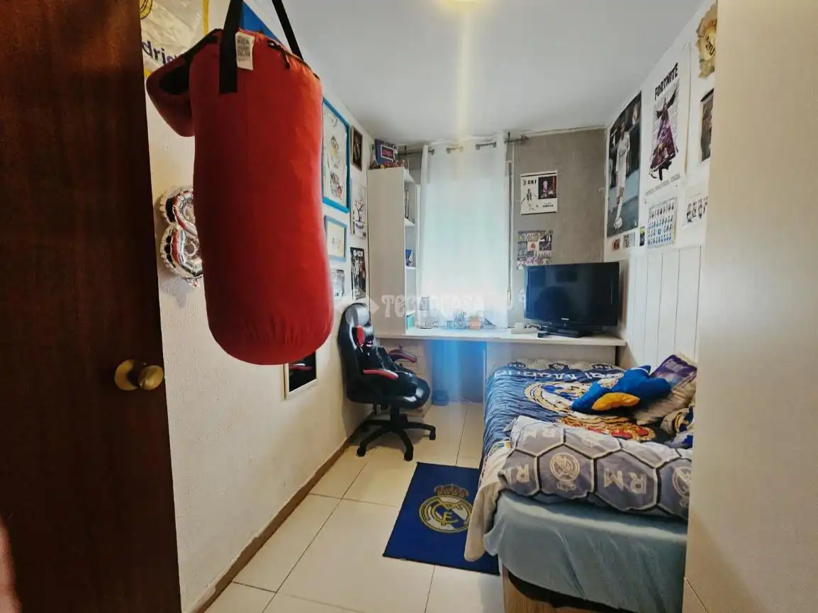 Habitación de Piso en venta en Parla con Calefacción