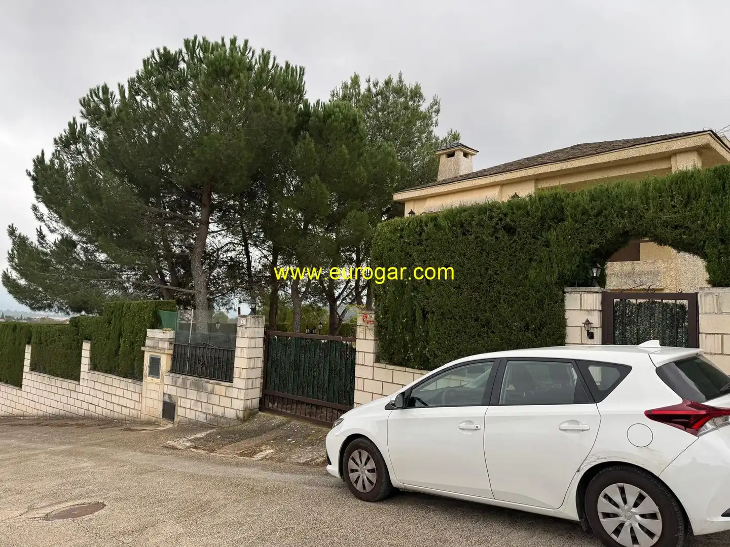 Exterior view of Houses for sale in Siete Aguas  with Storage room and Swimming Pool