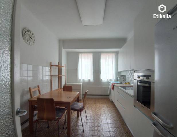 Piso en Venta en Iturribide 70. Bilbao en Iturralde