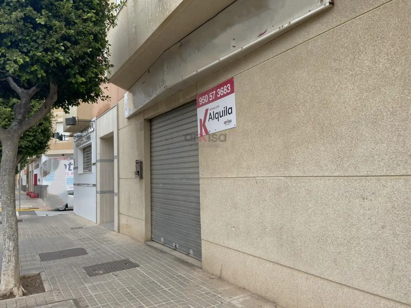 Local de alquiler en El Ejido