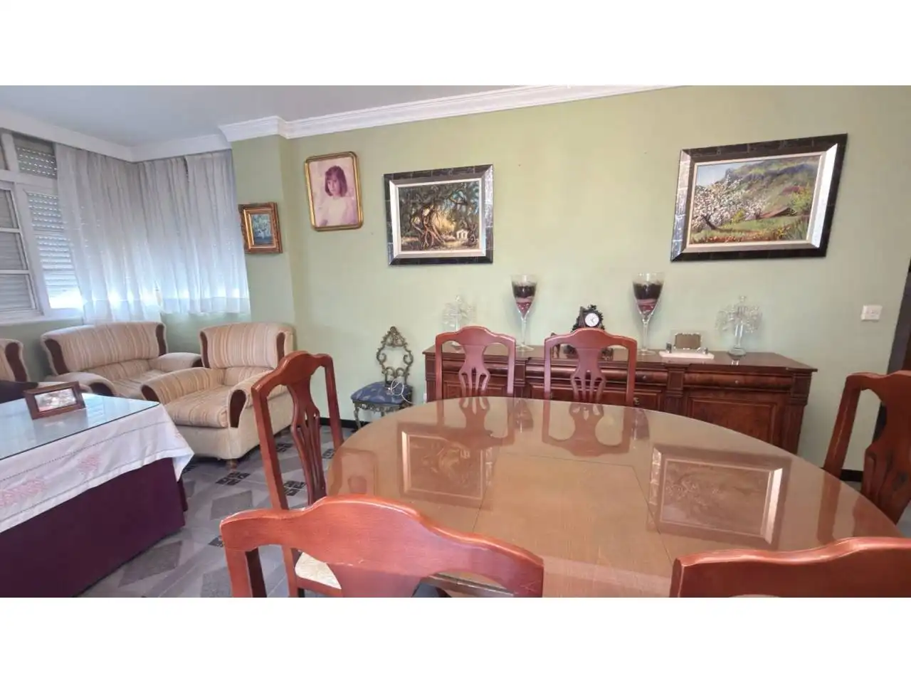 Comedor de Piso en venta en Vélez-Málaga con Aire acondicionado, Terraza y Piscina comunitaria