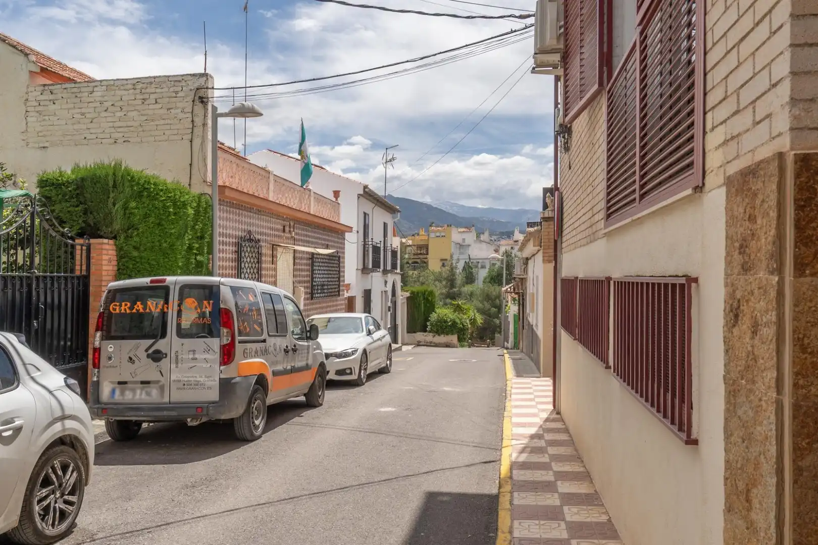 Vista exterior de Pis en venda en Huétor Vega amb Aire condicionat, Traster i Balcó