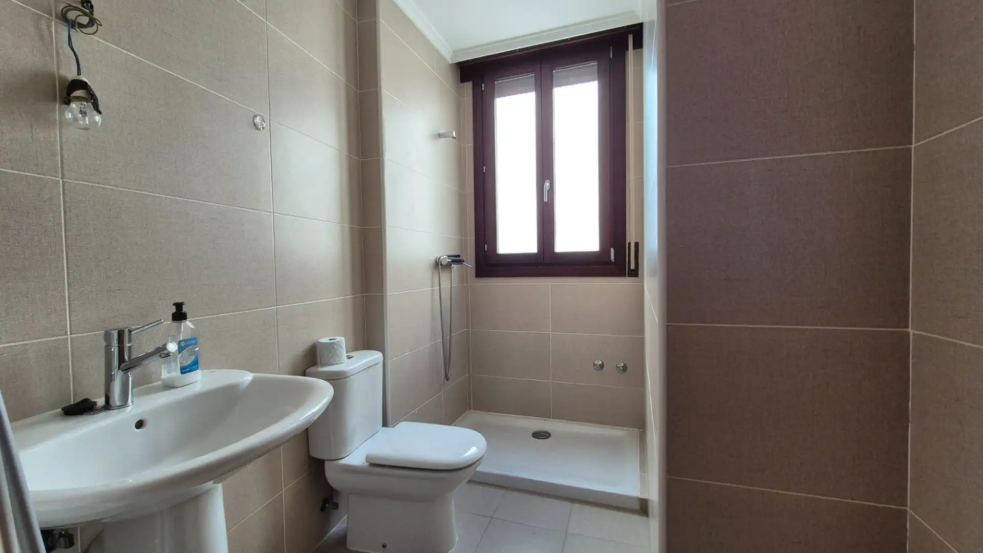 Bathroom of Duplexes for sale in Palencia  with Heating, Parquet flooring and Storage room