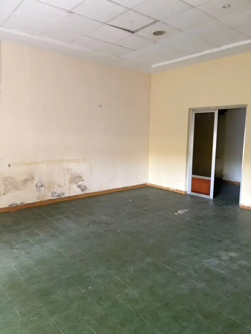 Local comercial en venta en Calle Escuelas Pías 31, imagen 3