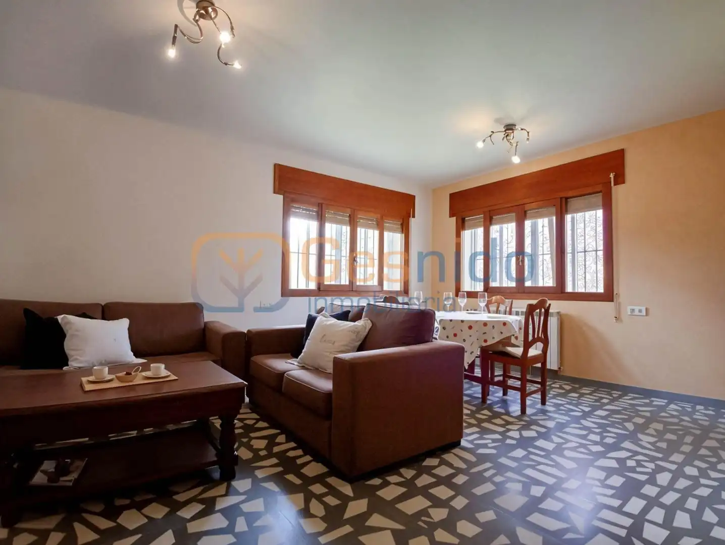 Sala de estar de Casa o chalet en venta en Sotosalbos con Calefacción, Parquet y Terraza