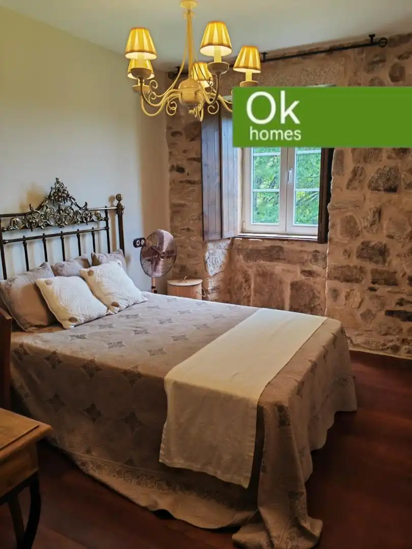 Schlafzimmer von Country house zum Verkauf in Sobrado (A Coruña) mit Heizung, Privatgarten und Parkett