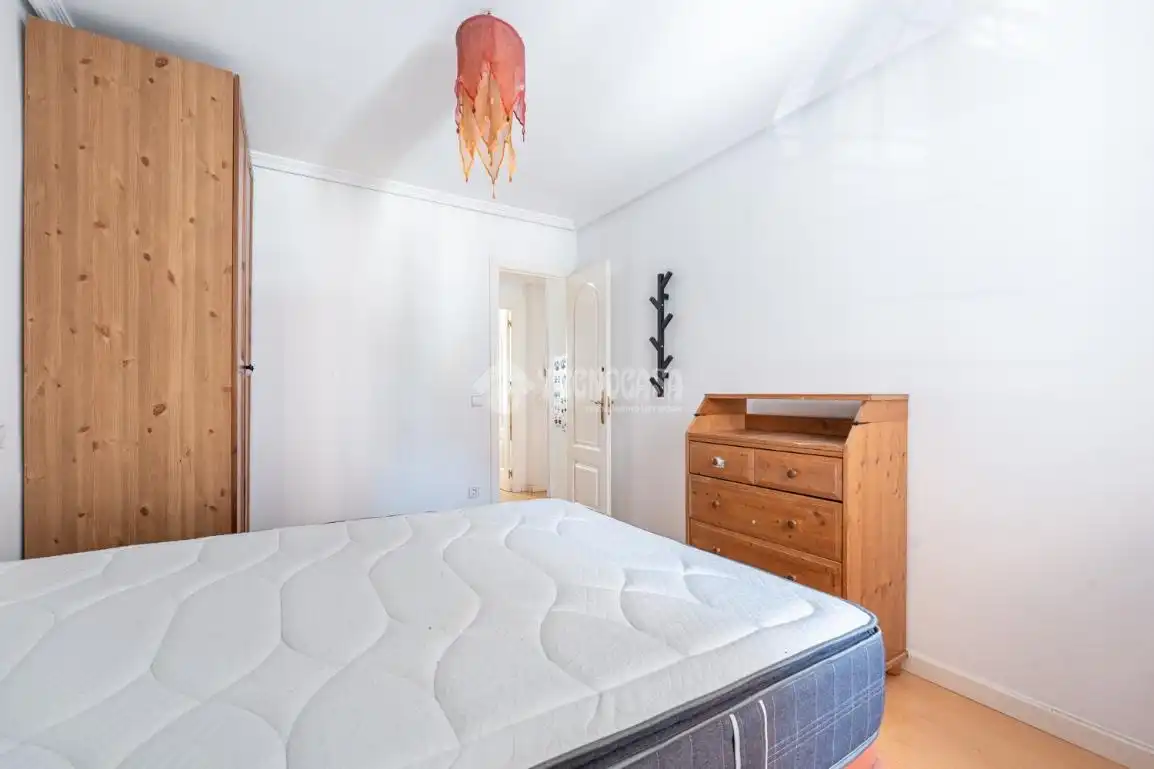 Bedroom of Flat for sale in Madrid  with Air Conditioner and Heating