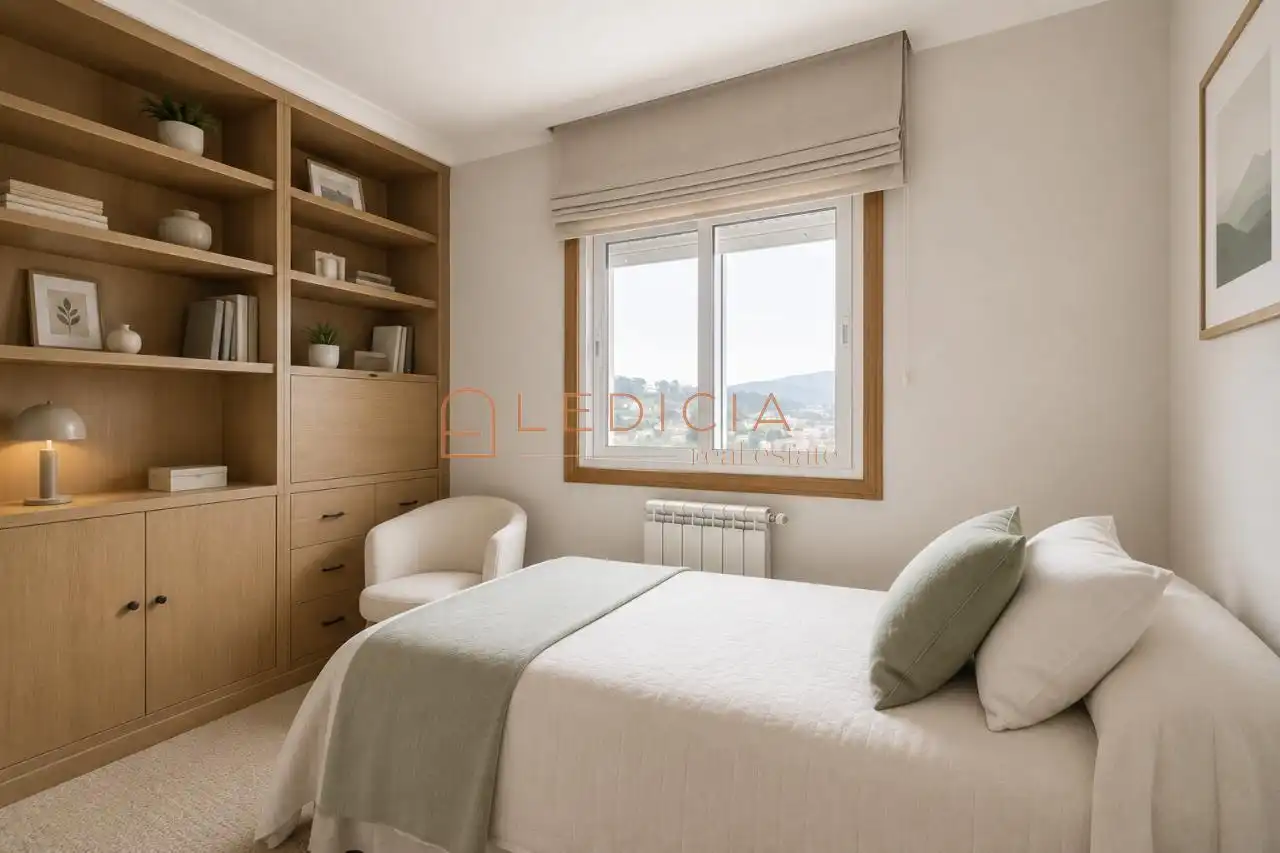 Bedroom of Houses for sale in Vigo   with Heating, Terrace and Storage room