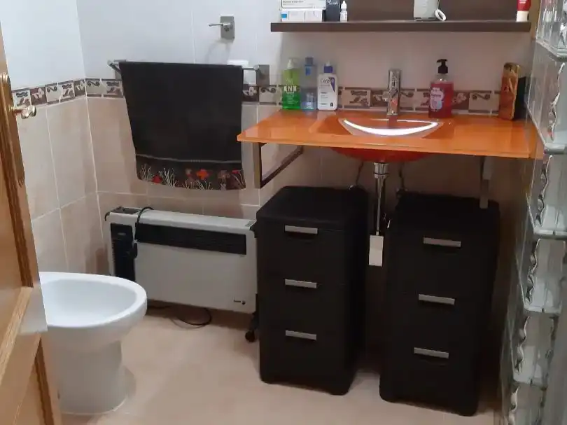 Badezimmer von Wohnung zur Miete in Torrent mit Klimaanlage