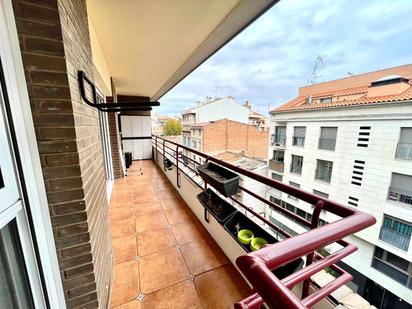 Vista exterior de Dúplex en venda en Manresa amb Aire condicionat i Terrassa